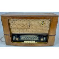 A Wonderful Vintage 1950s German-Made Braun World Radio. 57cm width by 26cm tall. Works but possibly