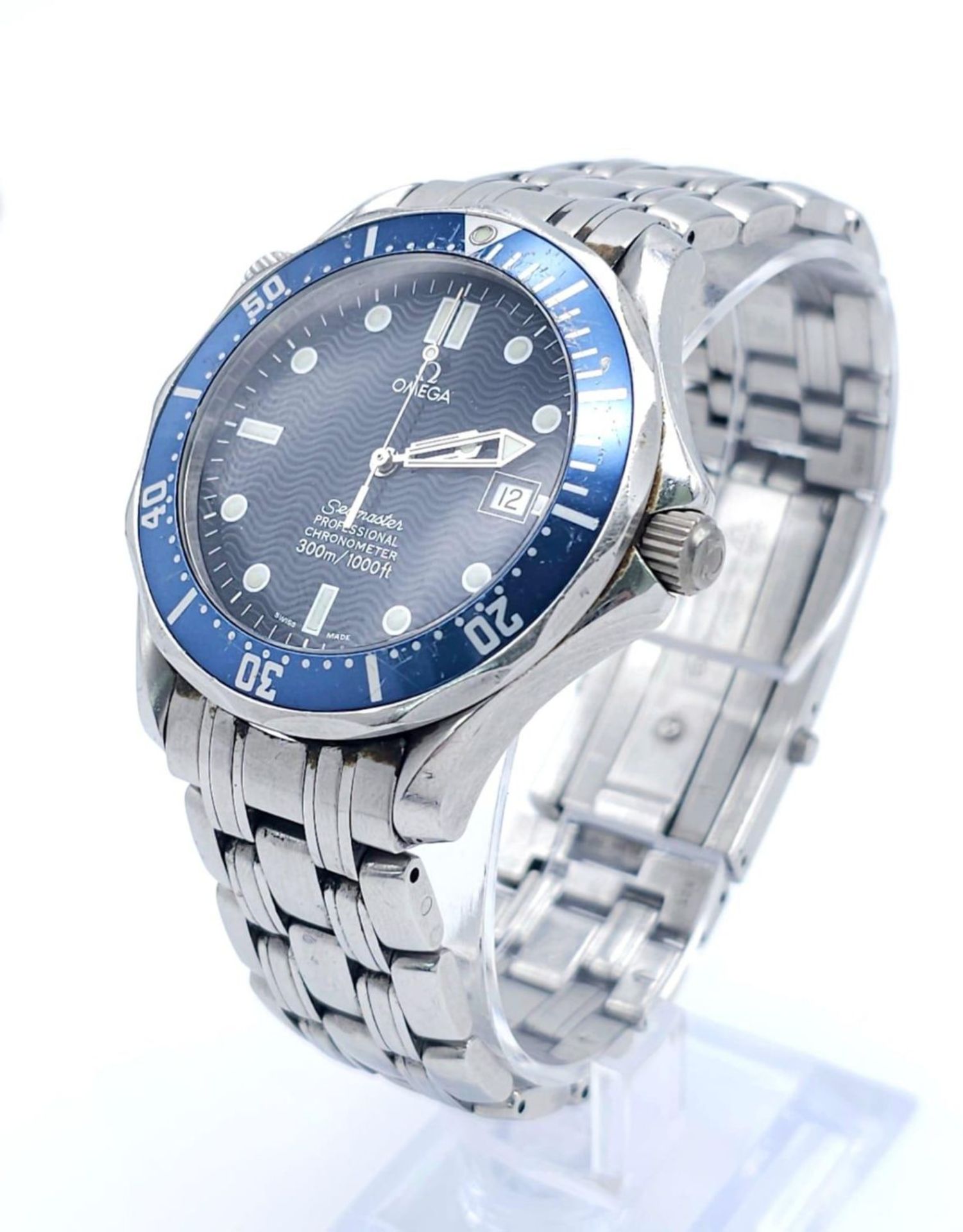 An Omega Seamaster Professional Quartz Gents Watch. Stainless steel bracelet and case - 41mm. Blue - Bild 2 aus 16