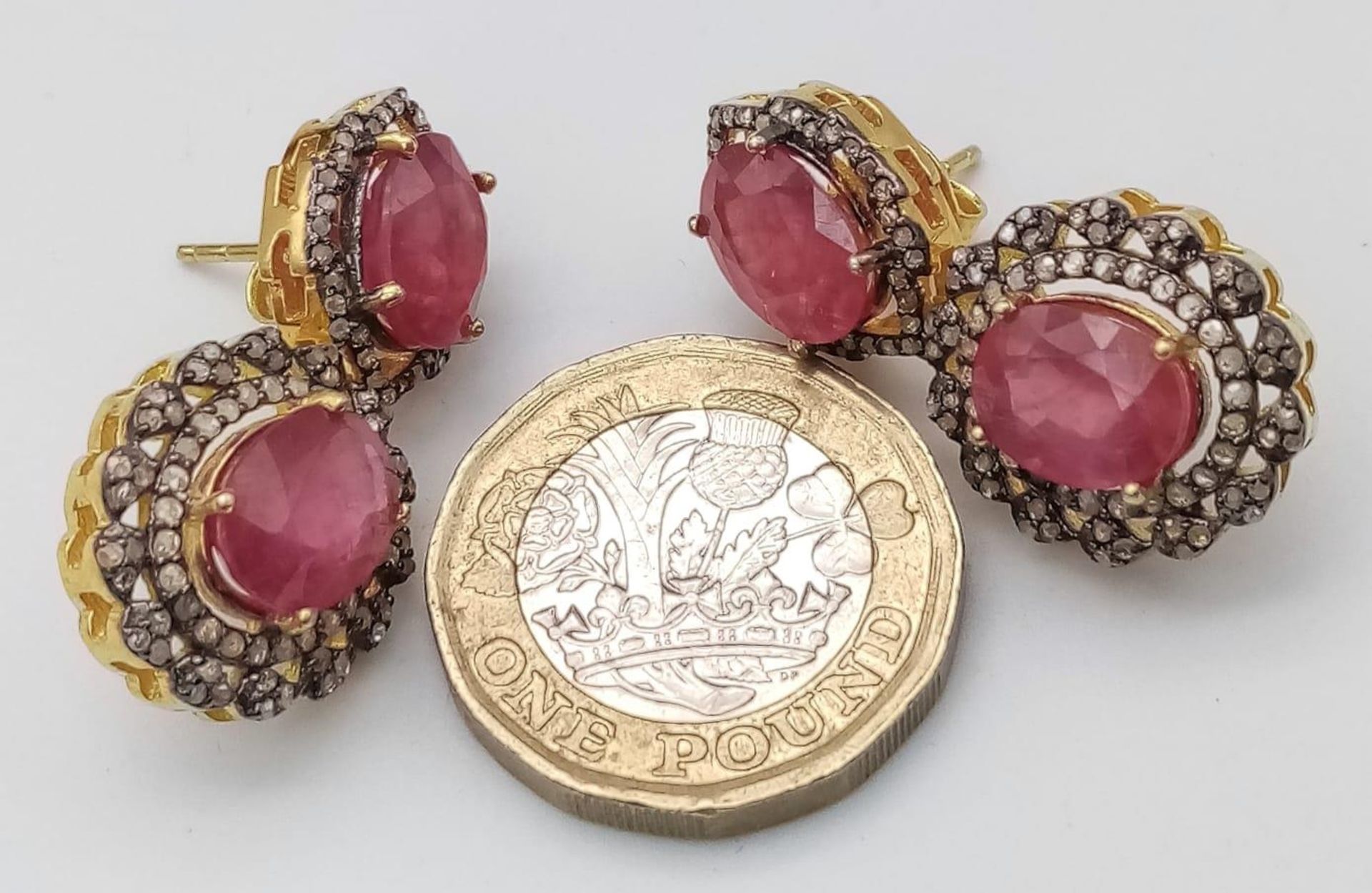 A Pair of Ruby and Diamond Gemstone Dangler Earrings set in Gilded 925 Silver. Ruby - 15ctw and - Image 5 of 7