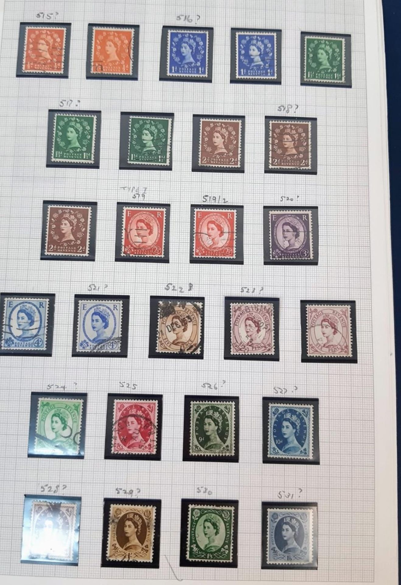 A substantial album of British stamps dating from 1840 - 1970. There are over 2000 stamps in this - Image 27 of 31