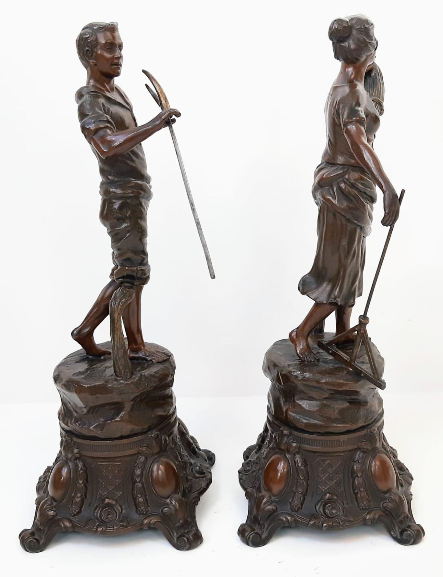 A charming pair of Victorian Smelted Bronze Statues. Both workers, this man & woman have spent the - Image 4 of 7
