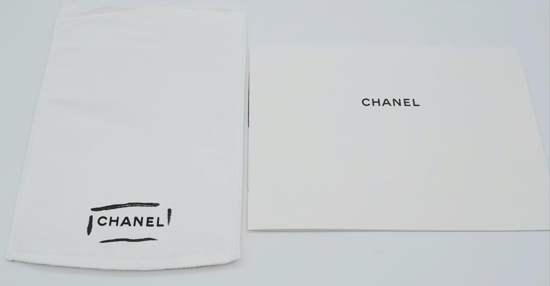 A Chanel Metallic Silver Double Flap Jumbo Bag. Quilted caviar leather. Silver tone hardware. Double - Image 12 of 12