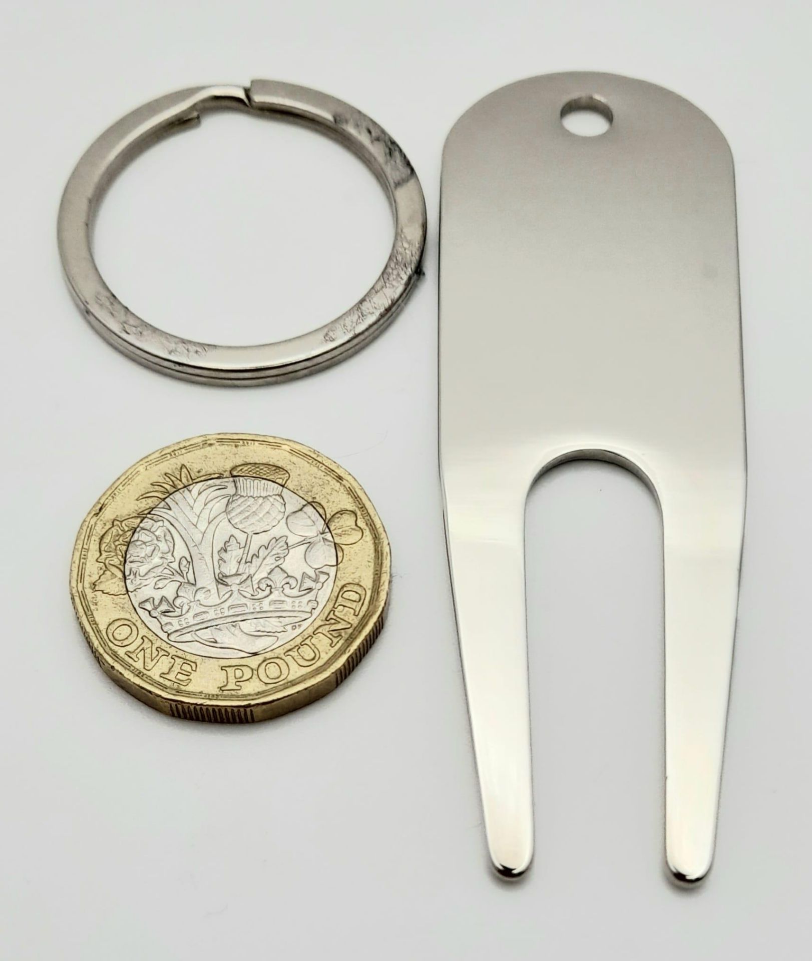 A Rolex Branded Putting Green Divot Repair Tool. Comes with a keyring attachment. In as new - Bild 3 aus 3