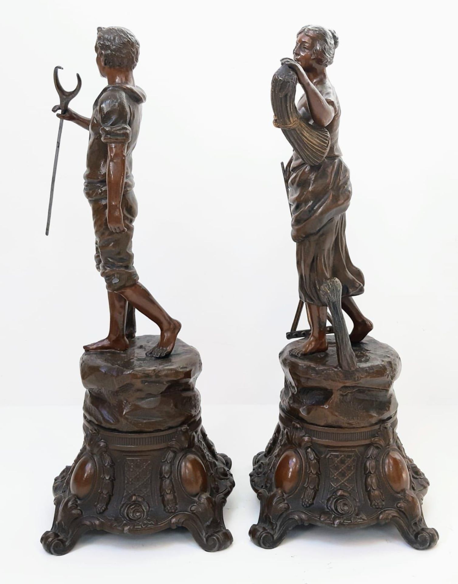 A charming pair of Victorian Smelted Bronze Statues. Both workers, this man & woman have spent the - Image 2 of 7
