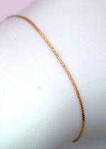 A 9K Yellow Gold Disappearing Bracelet. 16cm. 0.45g weight.