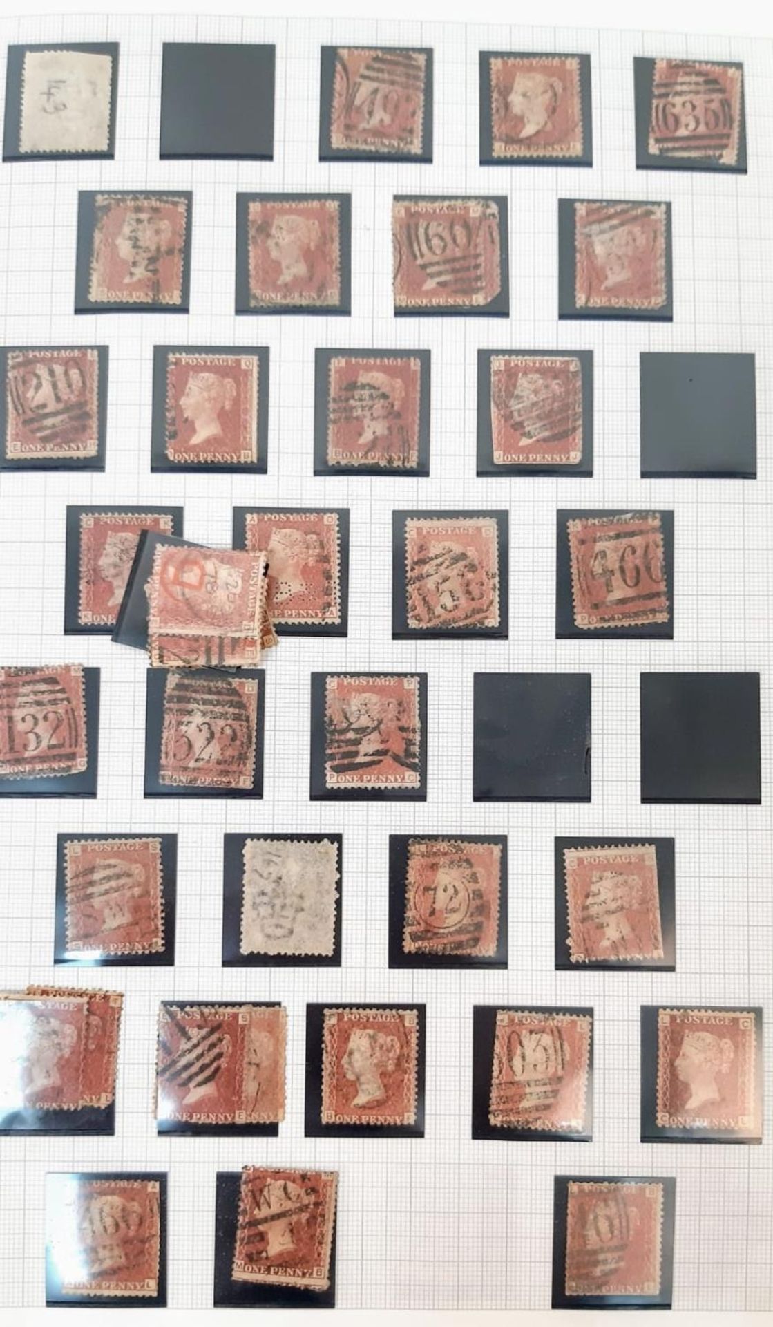 A substantial album of British stamps dating from 1840 - 1970. There are over 2000 stamps in this - Image 4 of 31