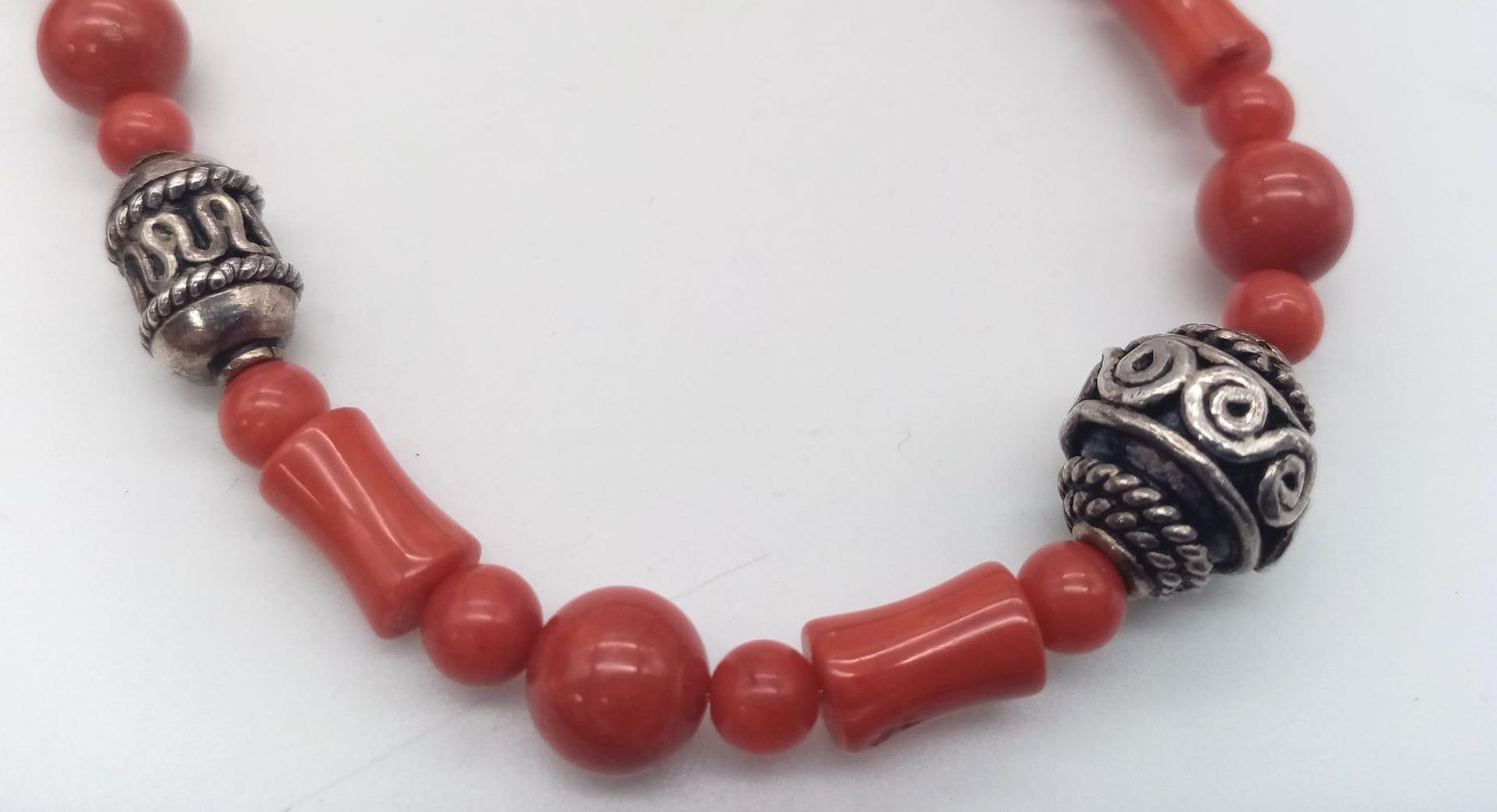 A Vintage Red Coral Necklace. 48cm. - Bild 3 aus 4