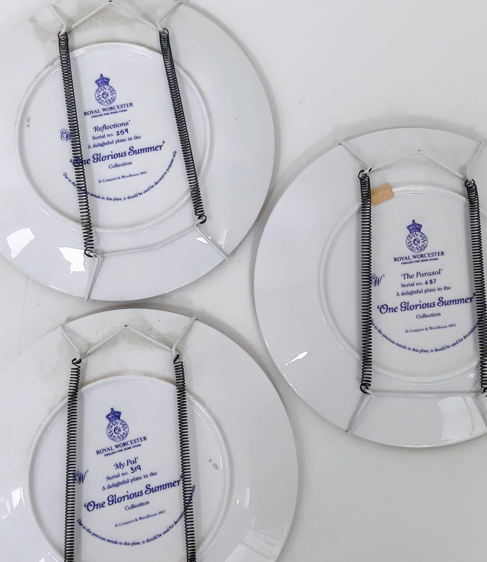 A Set of Six Royal Worcester Limited Edition Display Plates From The One Glorious Summer Vintage - Bild 4 aus 4