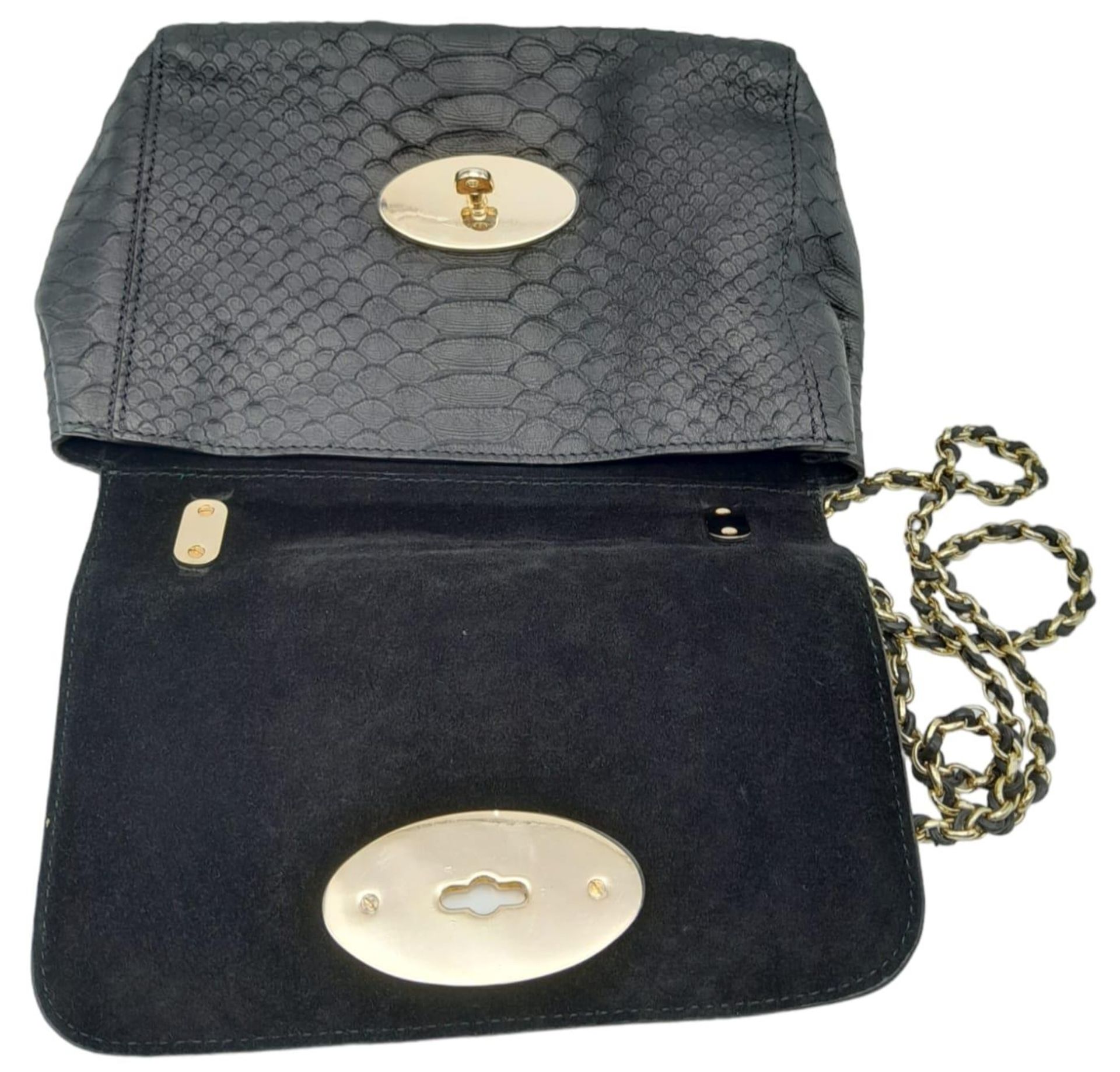 A Mulberry Black Cecily Shoulder Bag. Snakeskin exterior with gold-toned hardware, chain and leather - Image 6 of 8