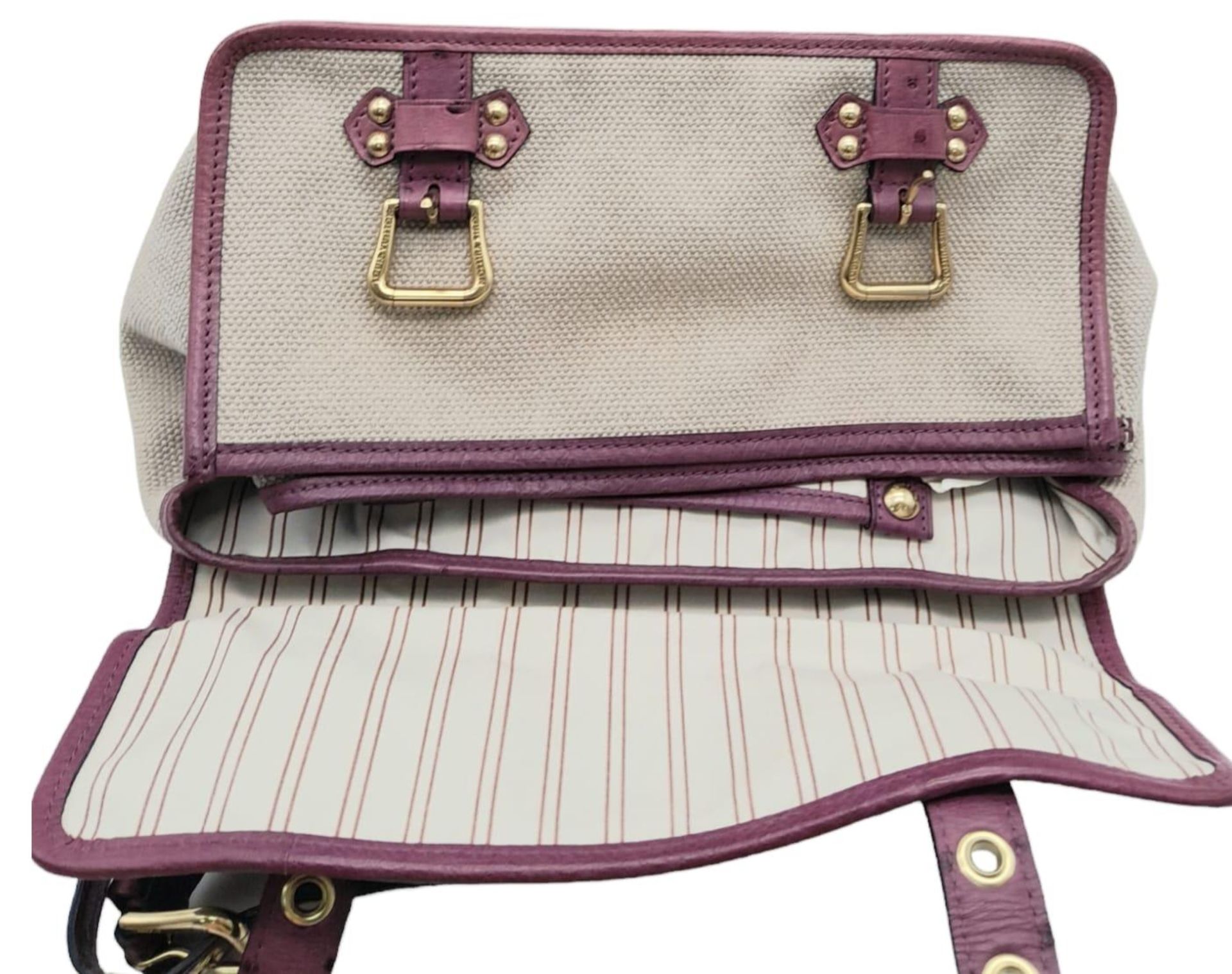 A LOUIS VUITTON PURPLE OSTRICH SAC EXPRESS GM PURSE LIMITED EDITION ONLY USED A COUPLE OF TIMES , IN - Image 5 of 8