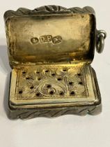 Antique SILVER VINAIGRETTE With full hallmark for David Pettifer, Birmingham 1857. Fantastic