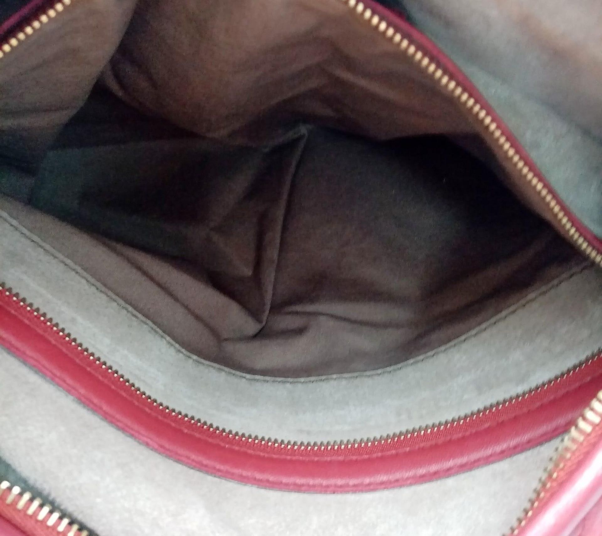 A Bottega Veneta large Hobo bag, soft red nappa leather, beige interior, gold tone top zipper. - Image 8 of 10