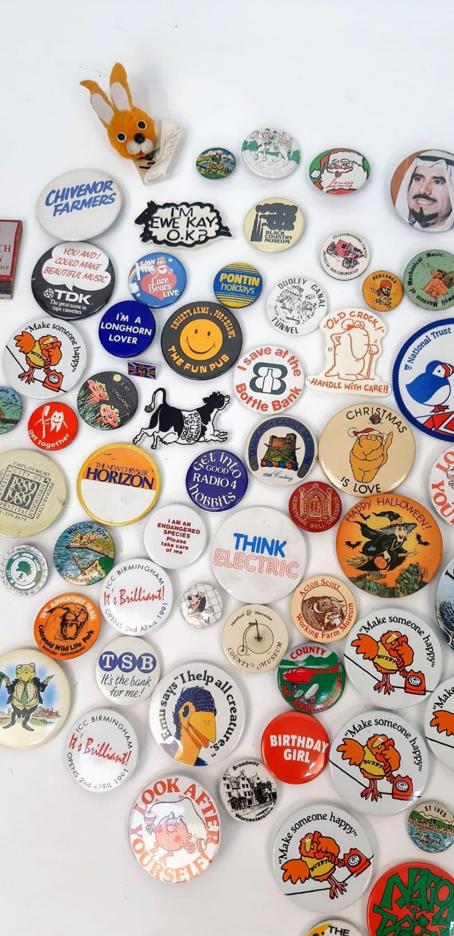 A Box of Vintage Pin Badges - Some absolute classics! - Image 7 of 8