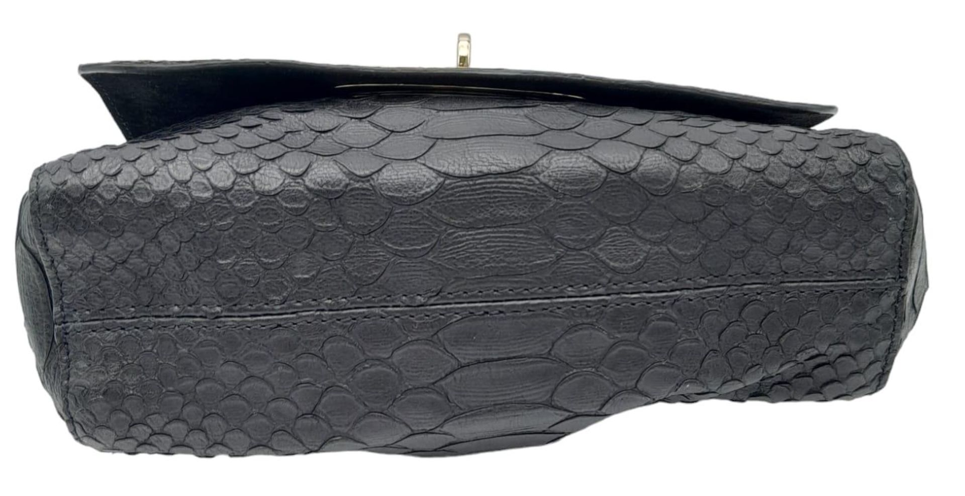 A Mulberry Black Cecily Shoulder Bag. Snakeskin exterior with gold-toned hardware, chain and leather - Image 5 of 8