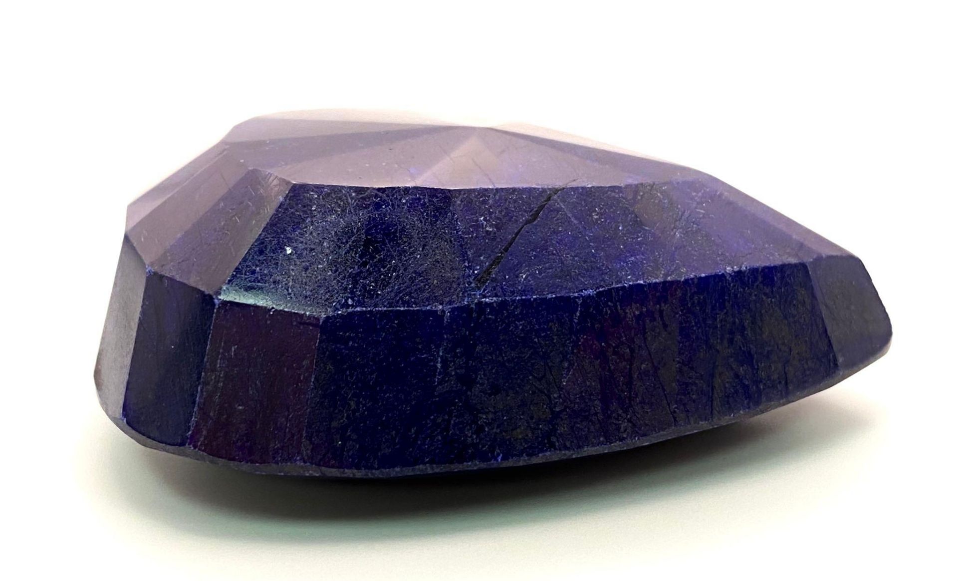 A 473.06ct Large Pear Shape Blue Sapphire Gemstone. Comes with the IGLI Certificate - Image 3 of 6