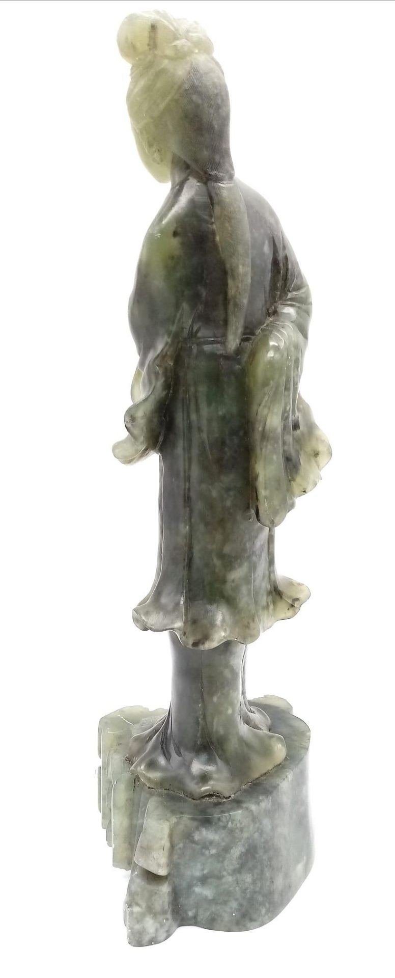 A large Chinese Antique Figure of a Lady carved in Dark Green Jade. Exquisitely carved and the - Image 3 of 4