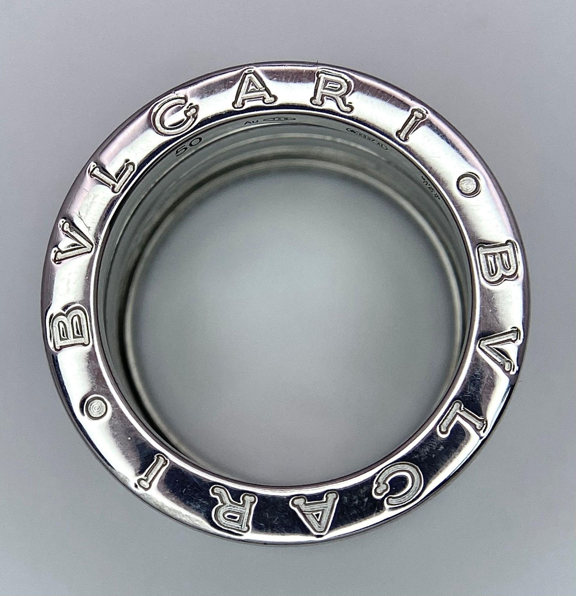 An 18K White Gold Bulgari Designer B.Zero1 Ring. Size J. 11.95g weight. Ref: 14616 - Bild 5 aus 11