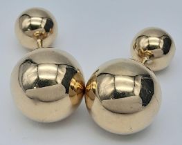 A PAIR OF 9K YELLOW GOLD DOUBLE ENDED BALL STUD EARRINGS WITH SCREW ON FITTINGS. TOTAL WEIGHT 3.5G