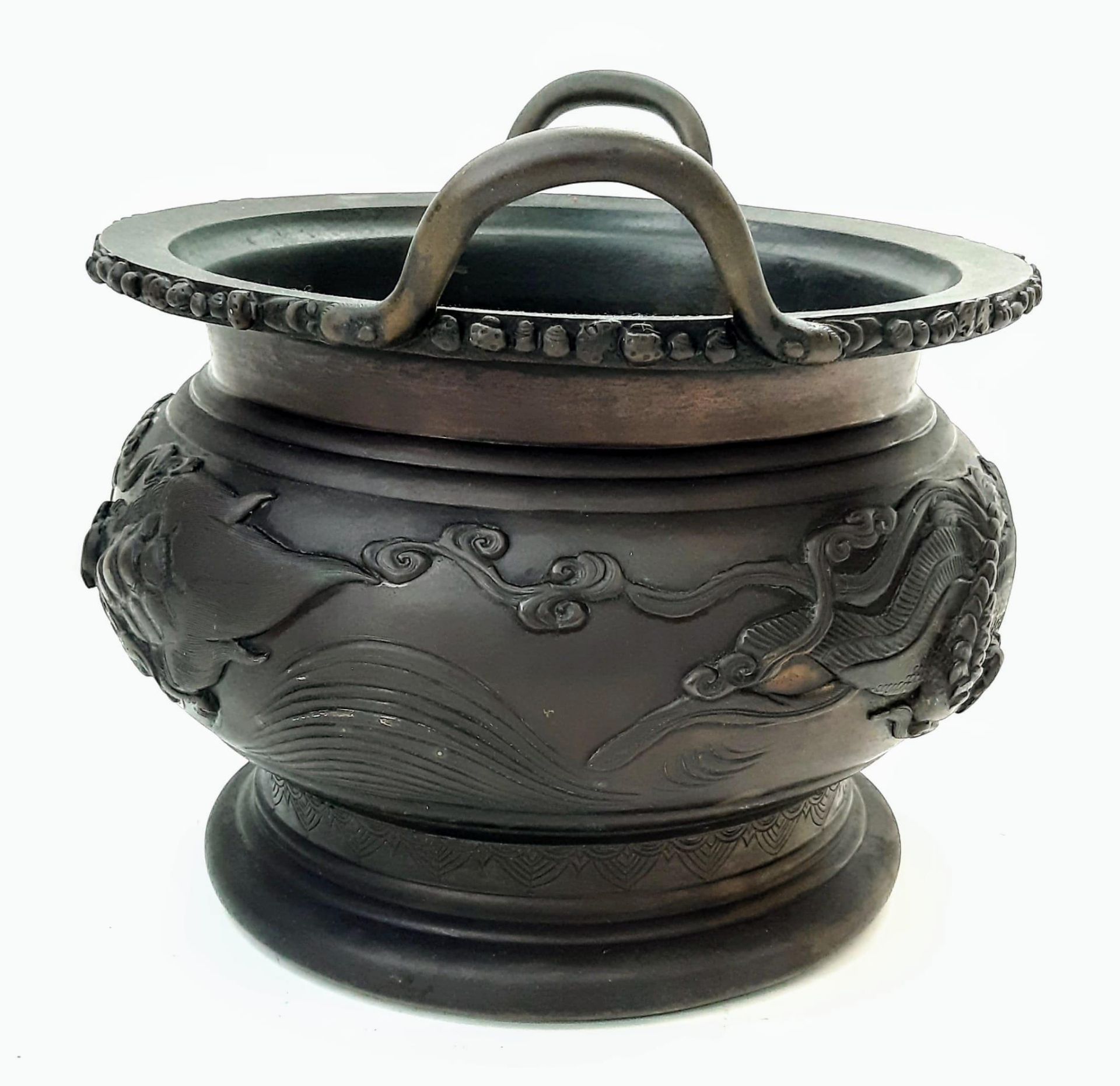 A superb, SIGNED, Antique Twin-Handled Chinese Bronze Censor. Large in proportions and fine in - Image 2 of 9