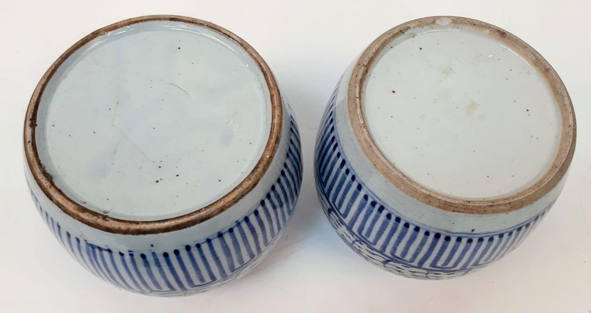 A PAIR OF LATE 19TH CENTURY BLEU GLAZED CHINESE POTS . 20cms TALL 22cms WIDTH (small chips at rim) - Image 4 of 4