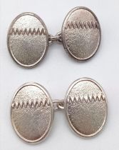 A STERLING SILVER RUGBY BALL CUFFLINKS 15.2G (7962)