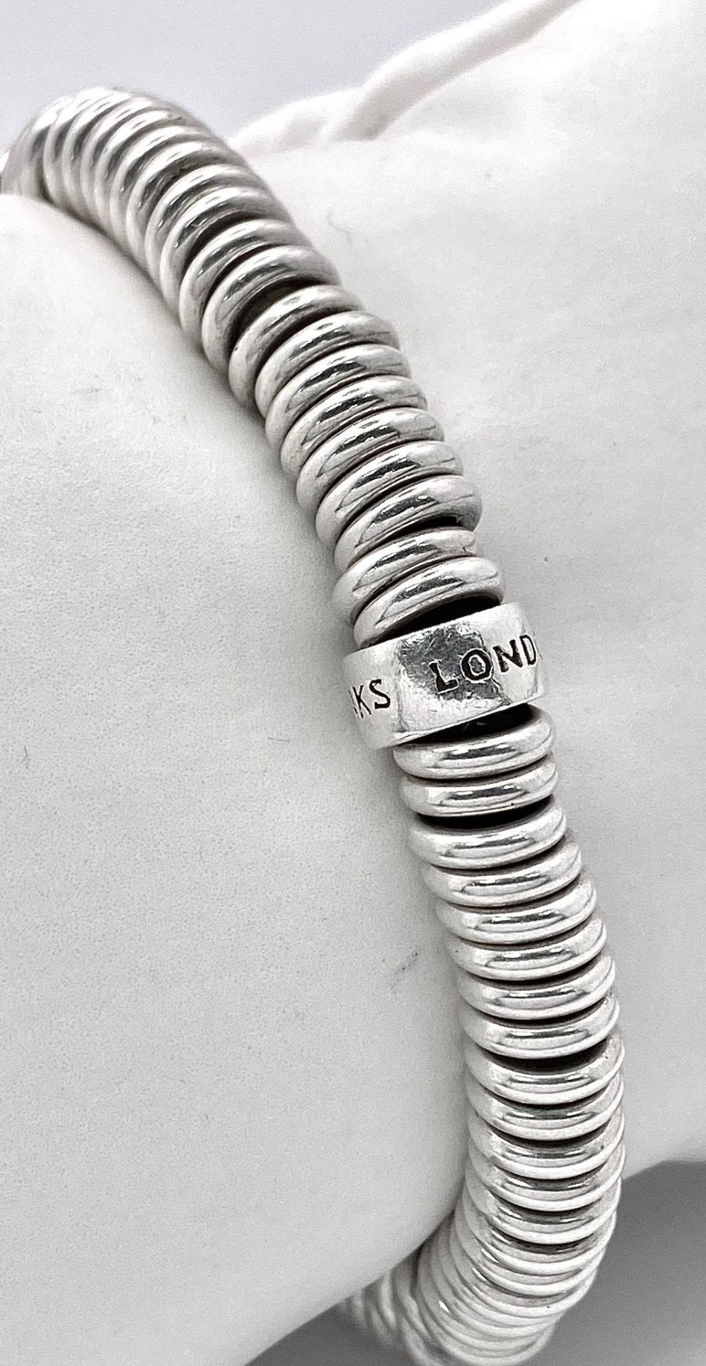 A silver Links of London adjustable bracelet. Total weight 53.53G. - Bild 4 aus 6