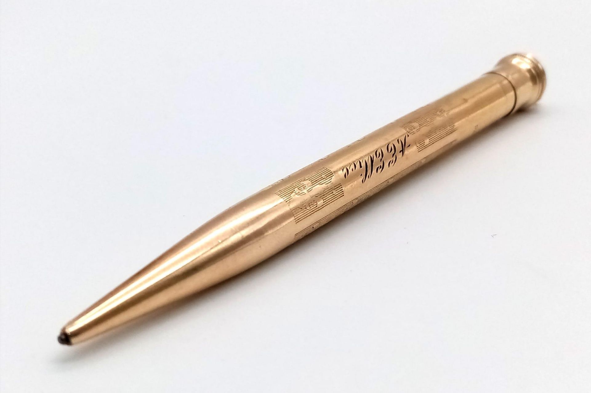 A vintage Redipoint Rolled gold pen. Beautiful engraved design, measures 11cm and weighs 15.10 grams