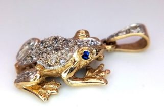 A 9K YELLOW GOLD STONE SET FROG PENDANT 7G 33mm x 18mm ref: SC 1118