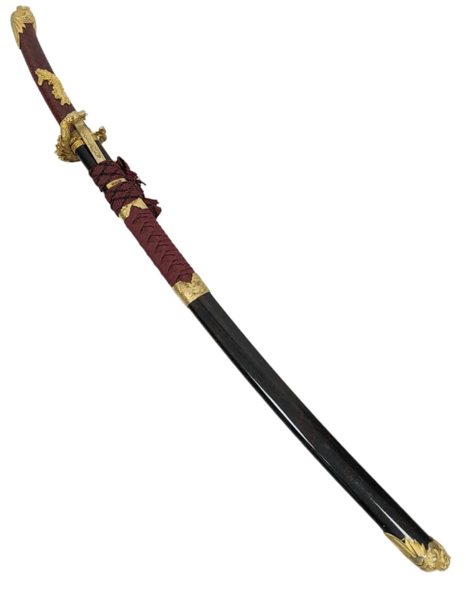 An Excellent Condition, Highly Decorative, Dragon Detail, Modern Display Katana Sword. 105cn Length. - Bild 2 aus 9
