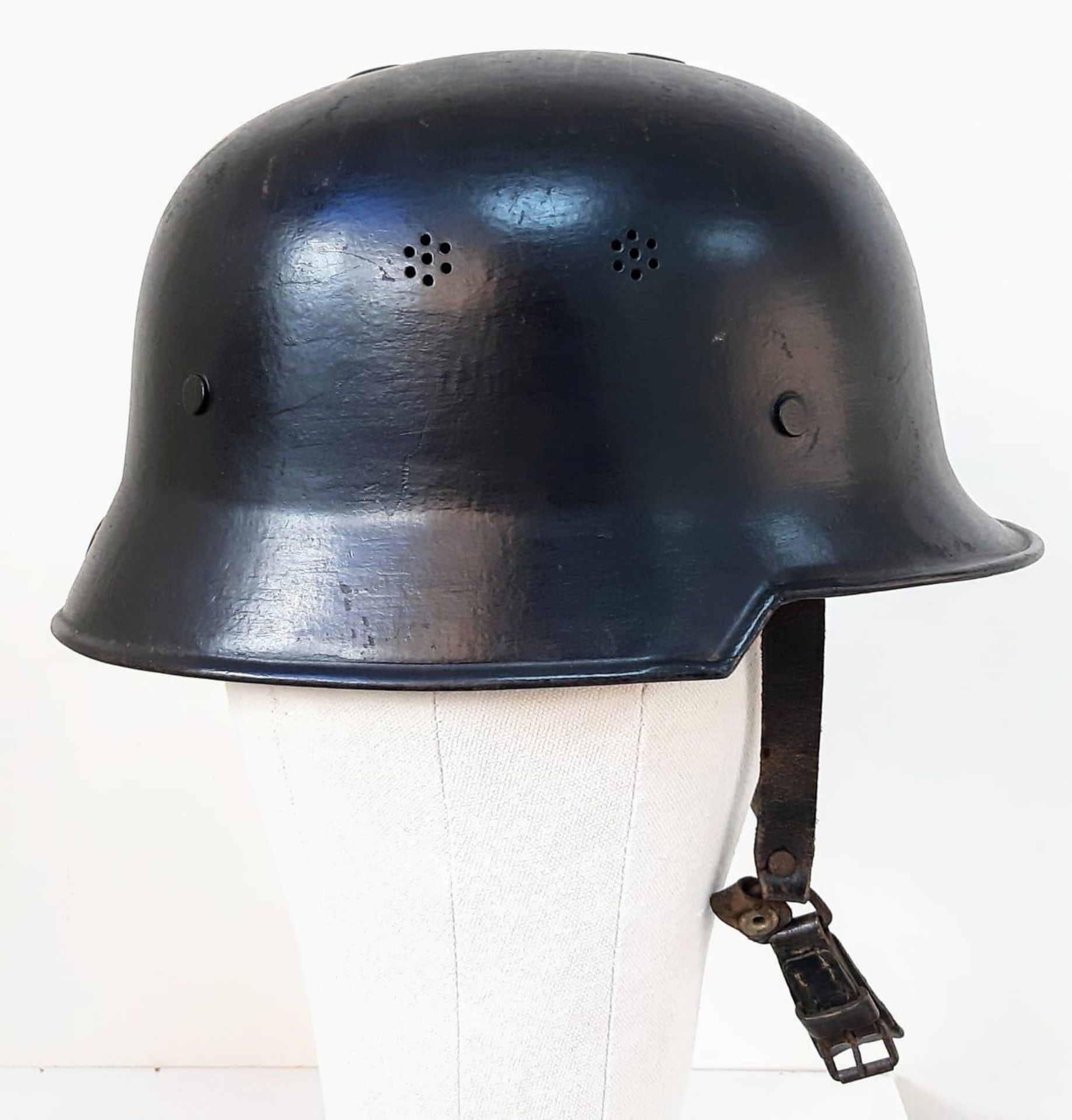 An Unknown WW2 German Factory Fire Fighters Helmet and liner. - Bild 4 aus 7