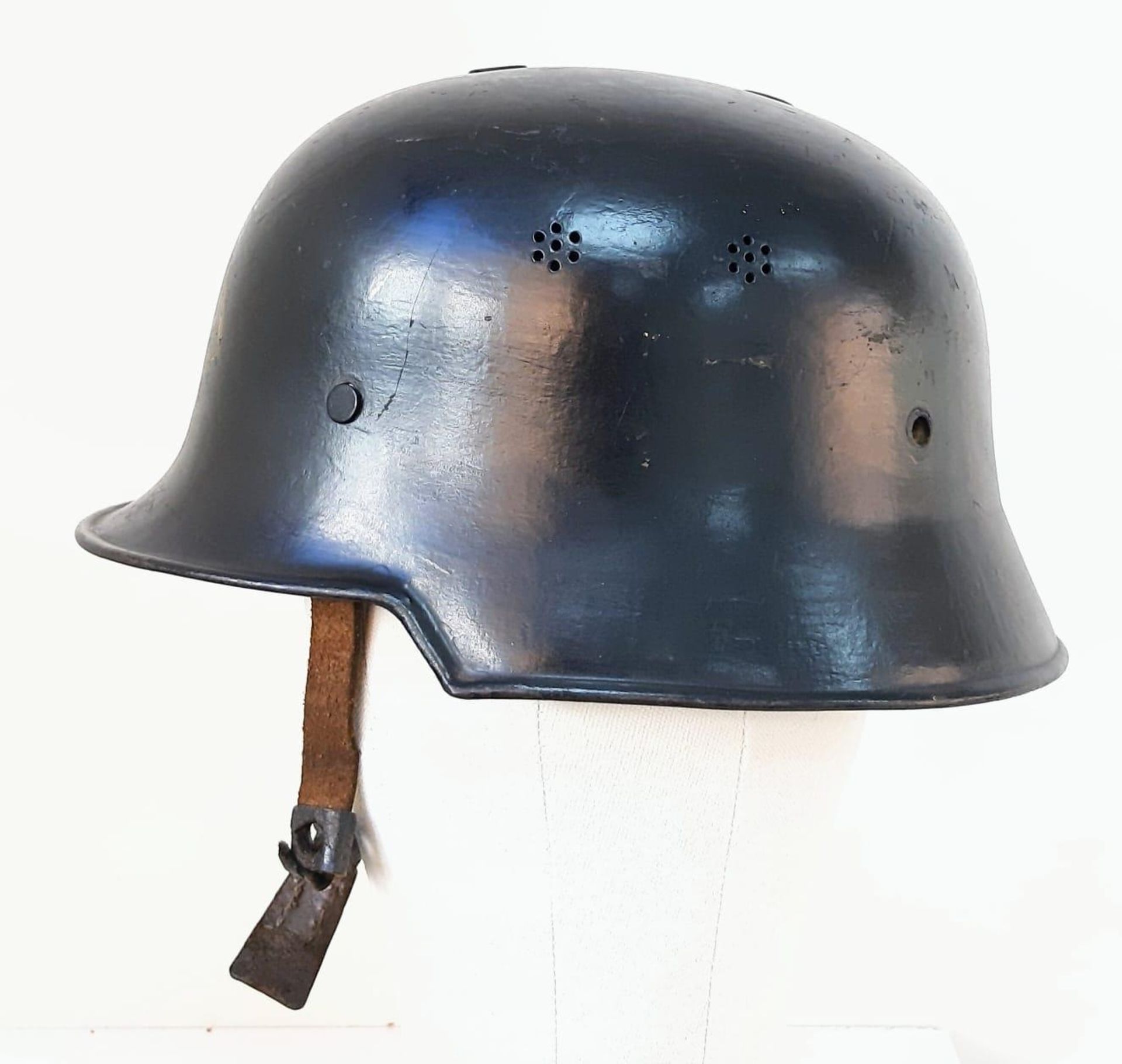An Unknown WW2 German Factory Fire Fighters Helmet and liner. - Bild 2 aus 7