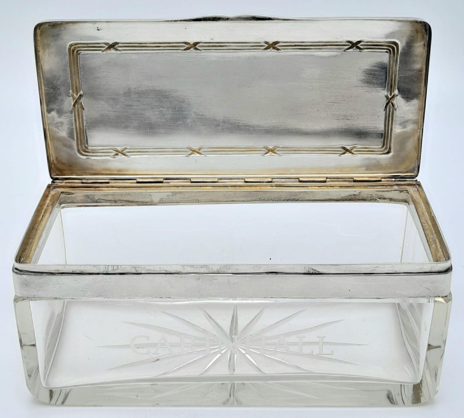 A Rare 1936 Christmas Gift Crystal Glass Box with hallmarked .800 silver lid, that has been hand - Image 4 of 9