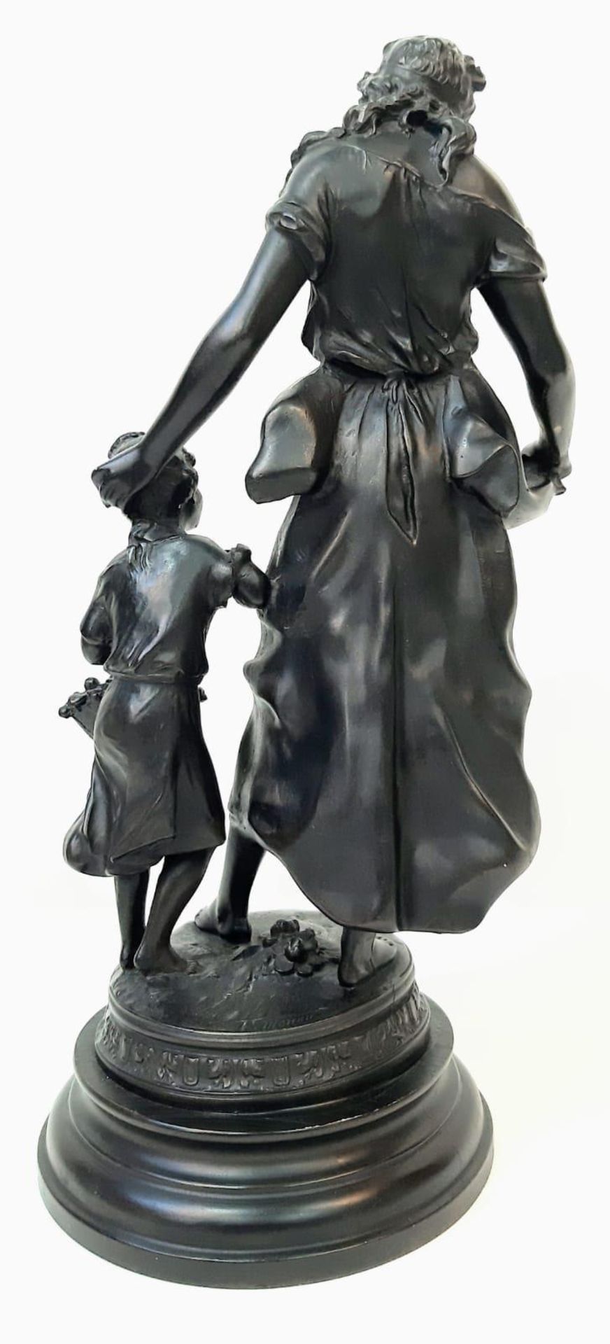 Charming, large statue depicting a Mother and a Daughter out collecting flowers. Standing 54cm tall, - Image 3 of 8