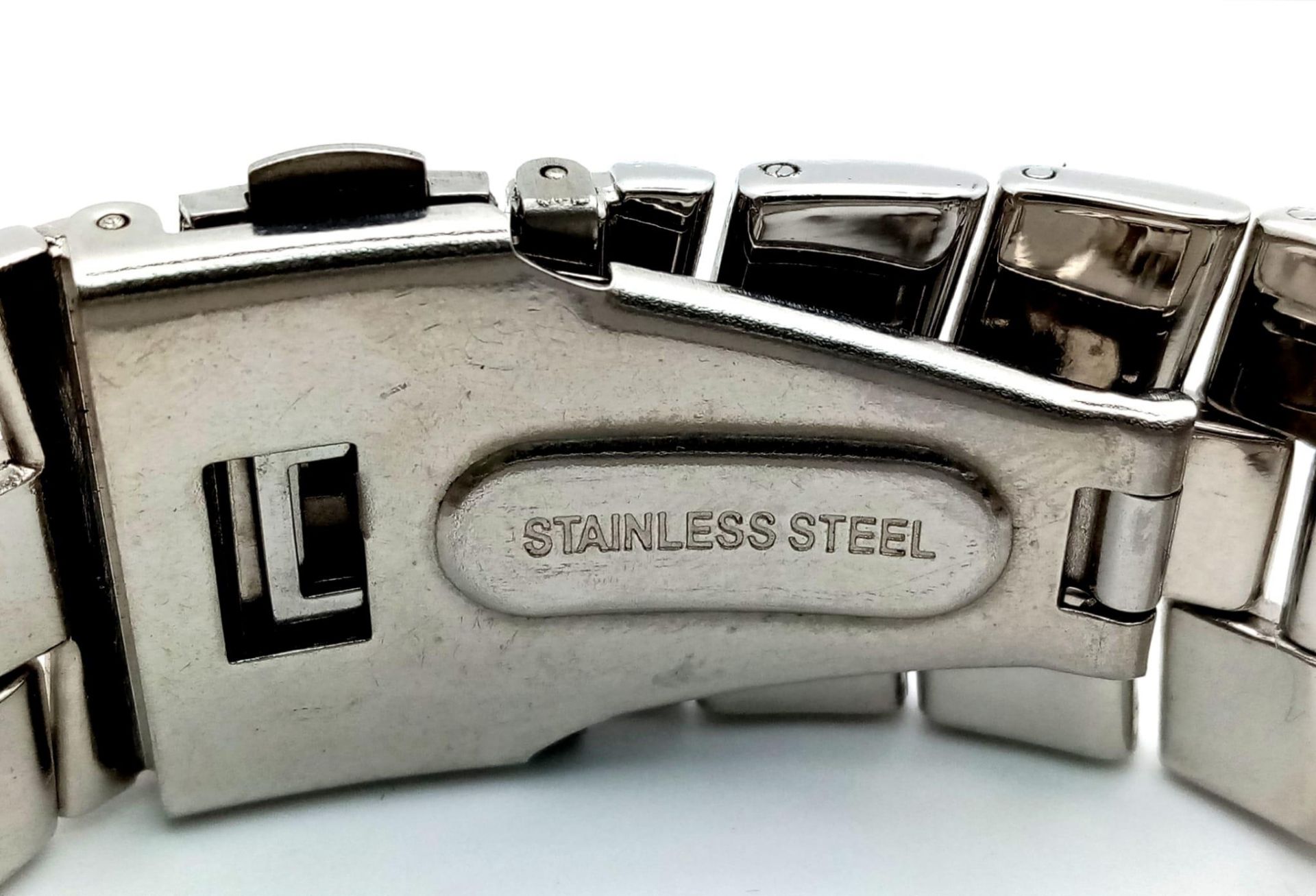 An Unworn Swiss Balance Stainless Steel Quartz Watch. 32mm Including Crown. Replacement Battery - Bild 7 aus 7