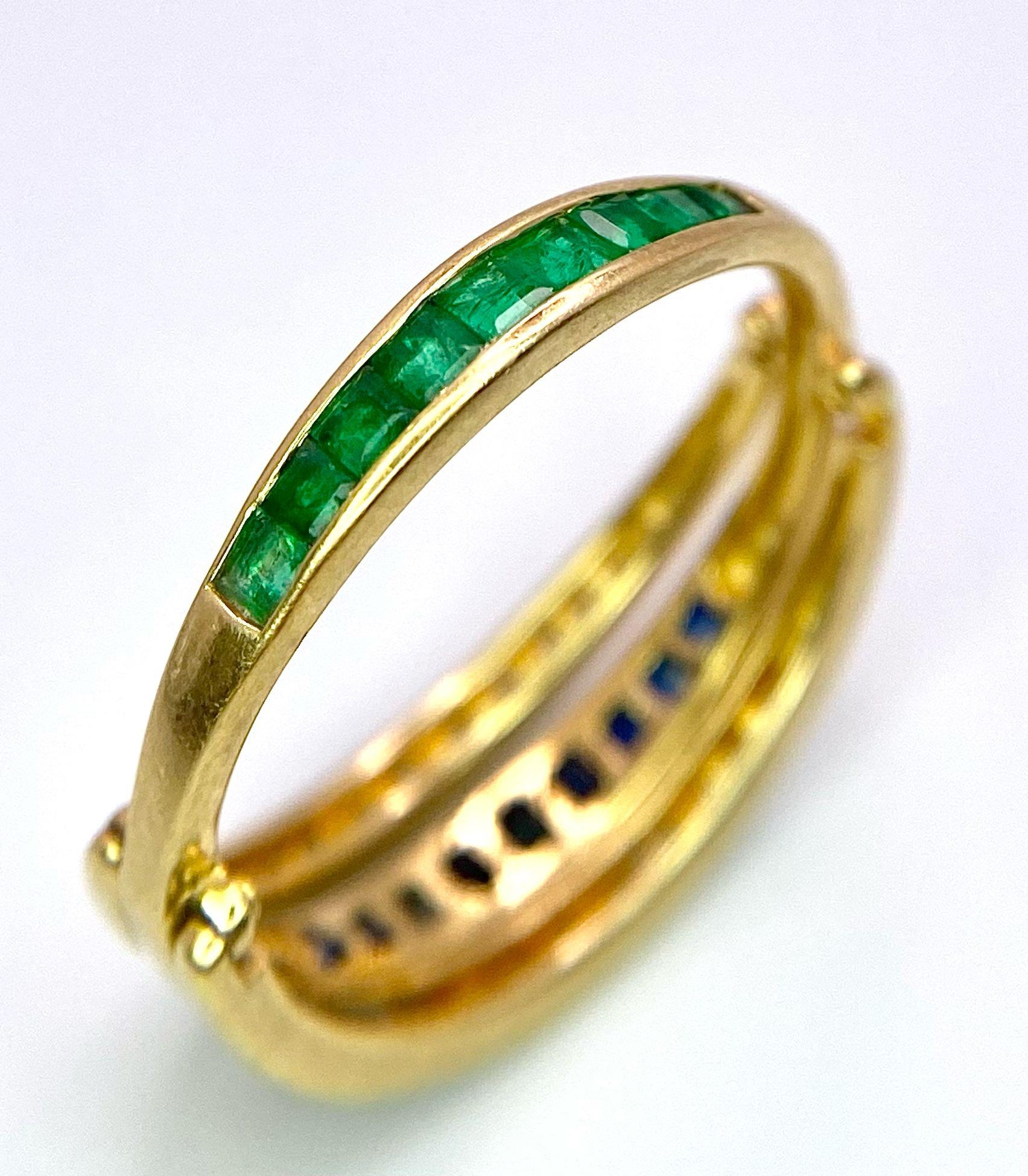 A very interesting 18 K yellow gold ring with two emerald bars and two rotating diamond bars that - Image 3 of 13