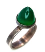 A vintage 925 silver Chrysoprase solitaire ring. Total weight 3.7G. Size N.