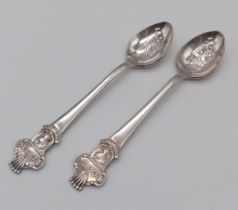 2X vintage collectible Rolex tea spoons with lion motif on bowl. Total weight 22.53G. Total length