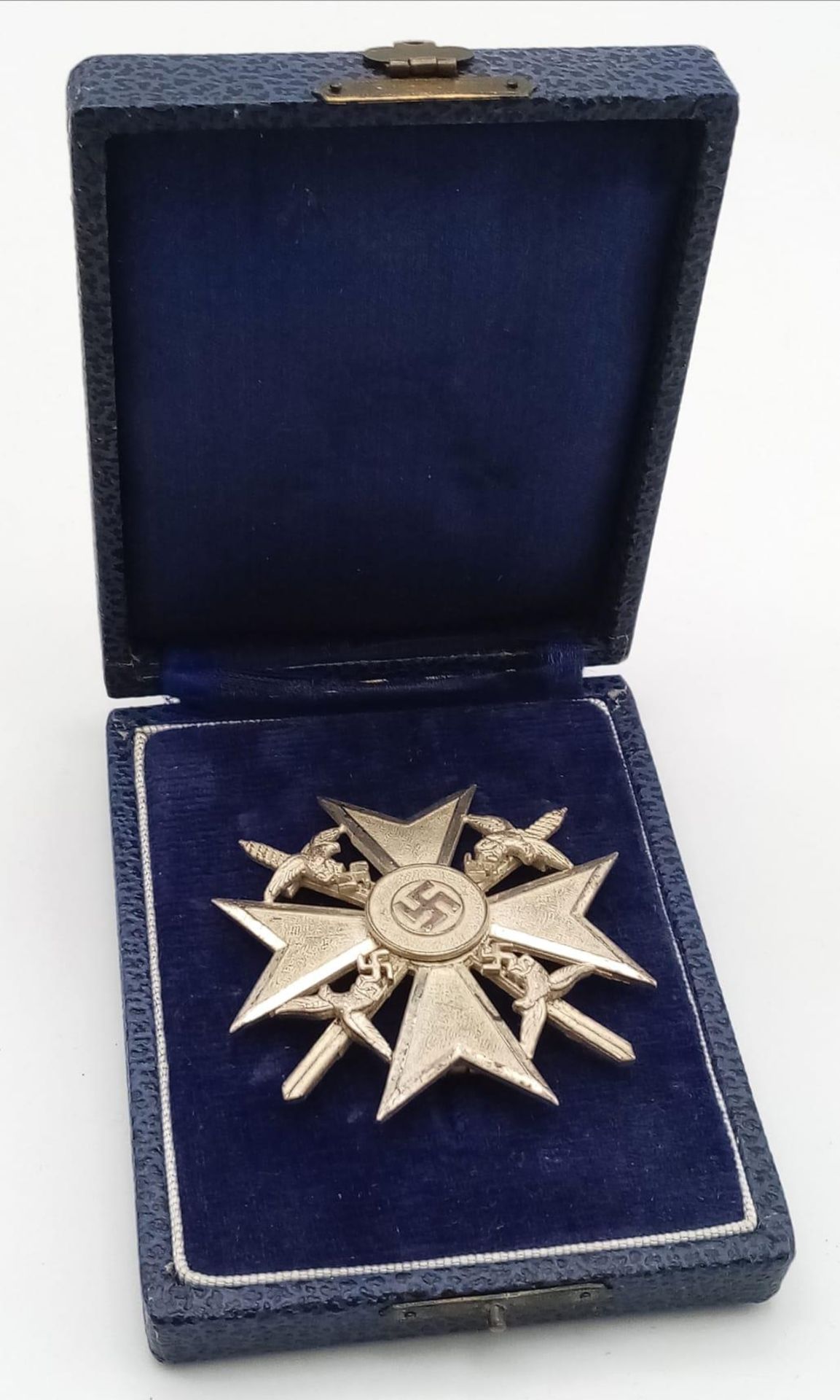 A Spanish Civil War Period German Condor Legion Silver Grade Spanish Cross in Blue Presentation Box. - Image 4 of 5