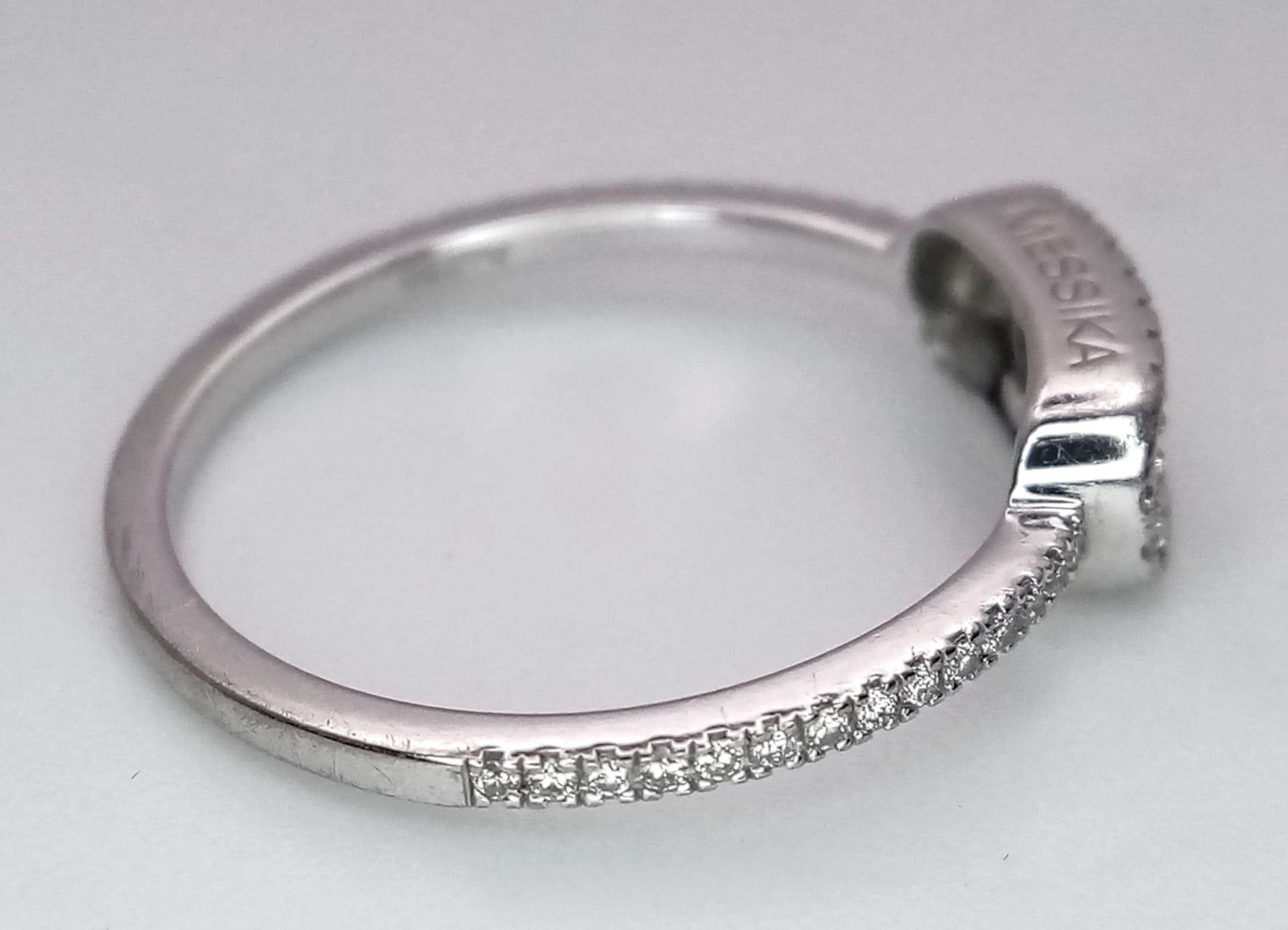 A MESSIKA OF PARIS 18K WHITE GOLD DIAMOND ENCRUSTED MODERN FASHION RING . 1,9gms size L 15674 - Image 5 of 8