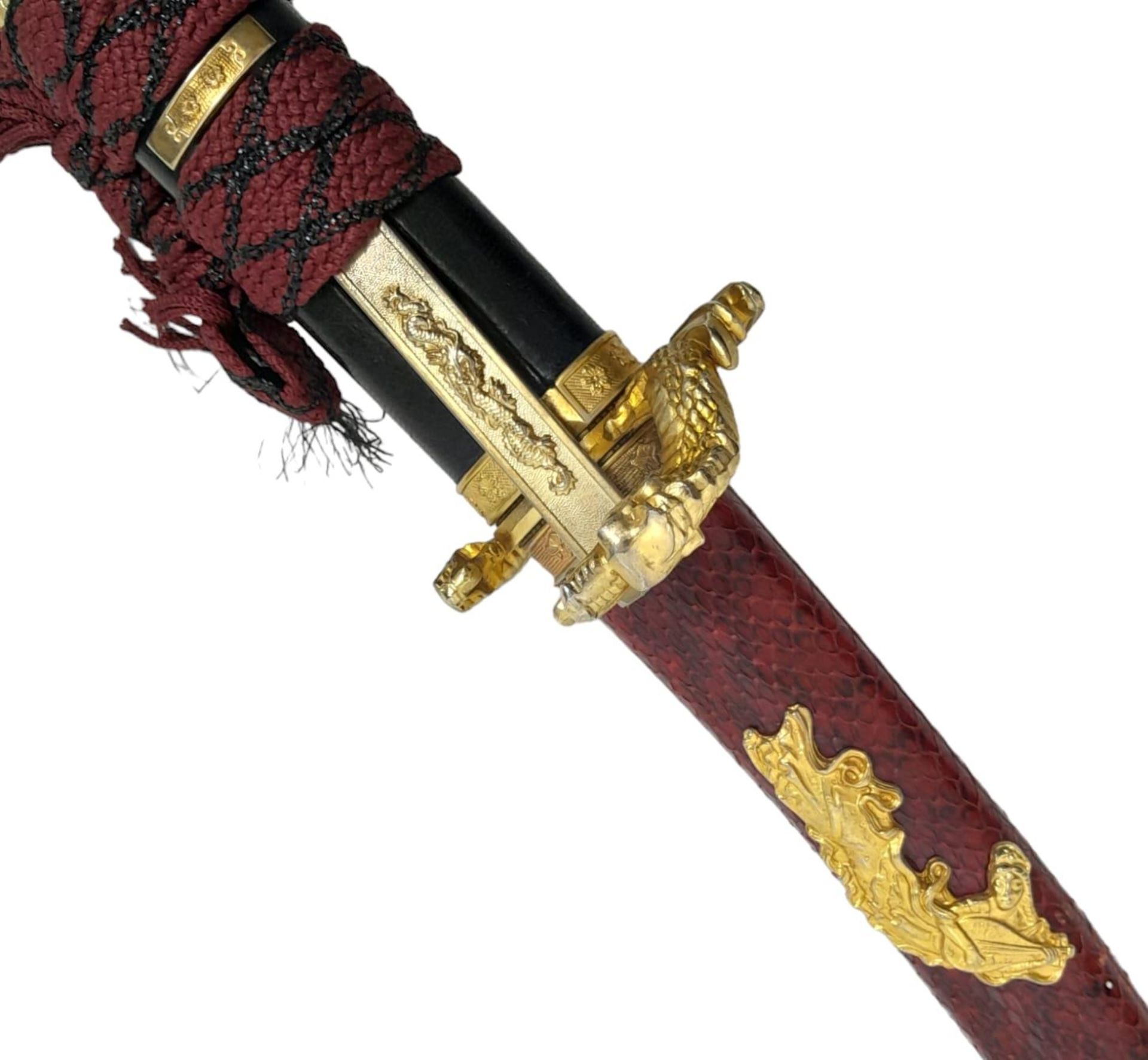 An Excellent Condition, Highly Decorative, Dragon Detail, Modern Display Katana Sword. 105cn Length. - Bild 3 aus 9