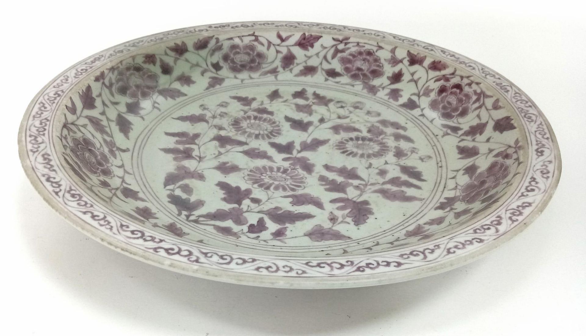 Large Antique Burgundy Floral Serving Dish. Whilst no markings exist on this large bowl, the hand- - Image 3 of 6