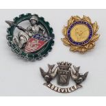 A Parcel of Three Scarce French Military Cap Badges/Sweetheart Brooches. Comprising;1) Enamelled 1