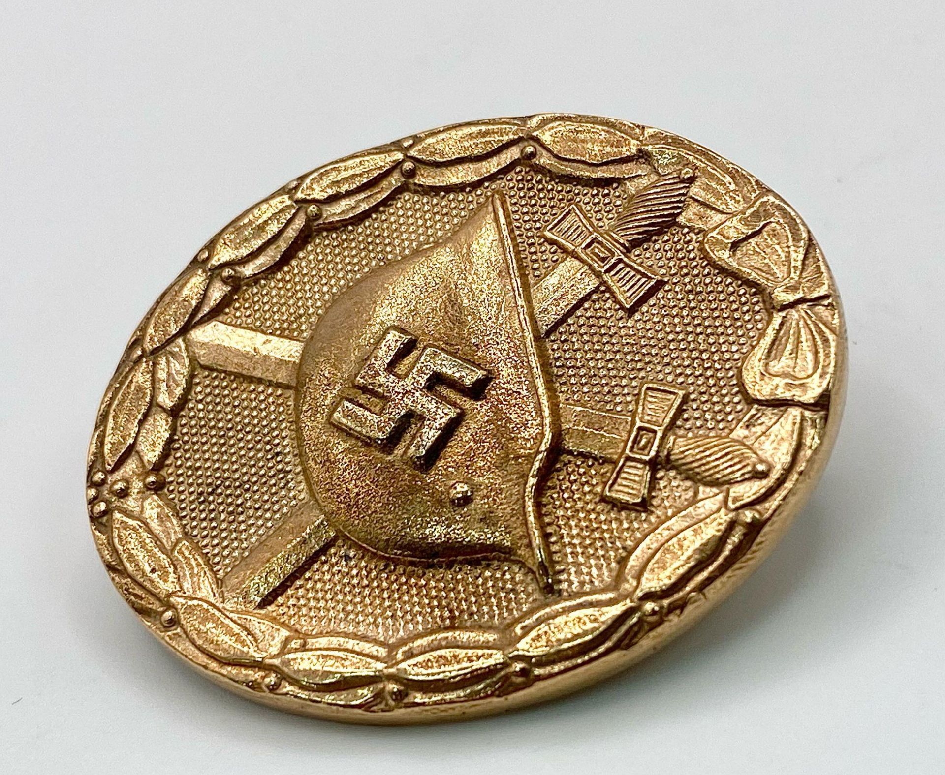 WW2 German Gold Wound Badge (1st class, which could be awarded posthumously) for five or more