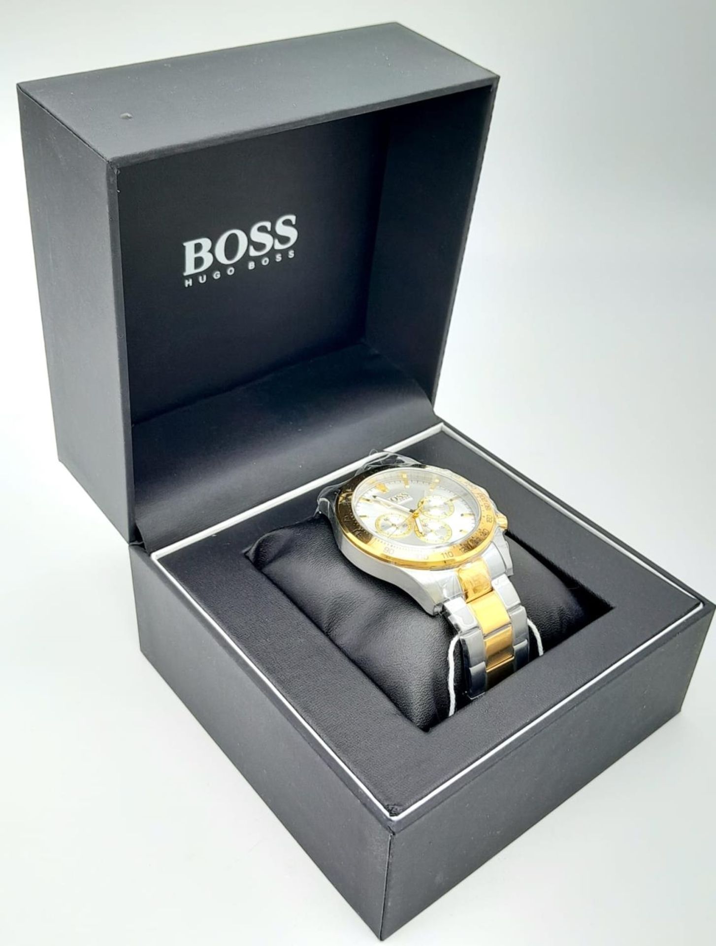 A very attractive two-tone HUGO BOSS tachymeter gents watch, 45 mm case, calibrated bezel, - Image 7 of 9