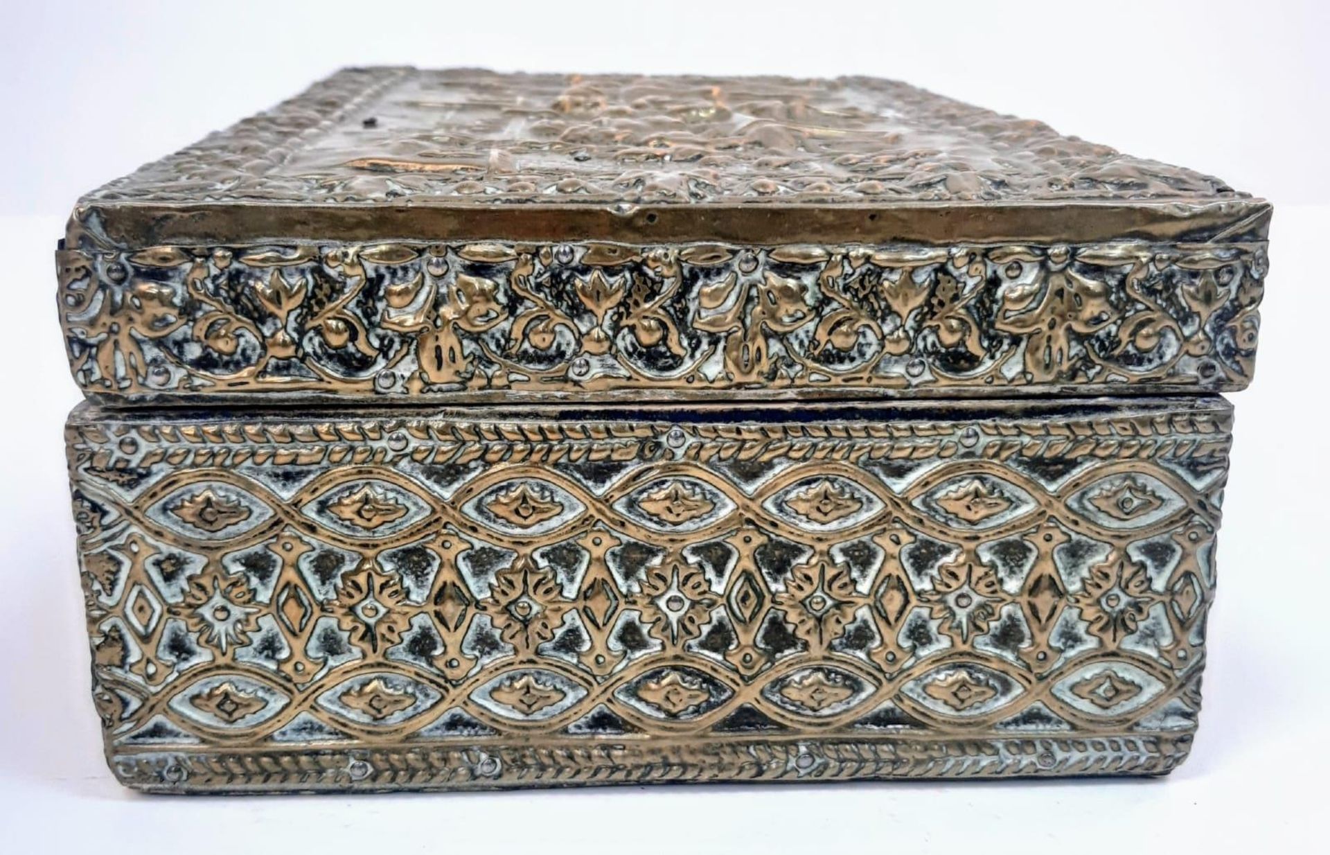 A Beautiful Large French Late 19th Century Bronze/Brass Box. Highly decorative with Neo classical - Image 6 of 7