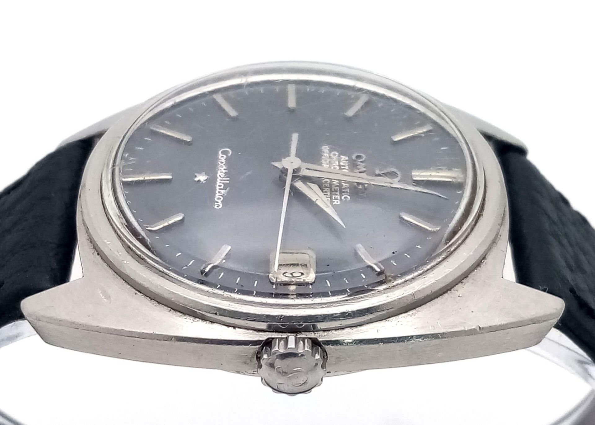 A Vintage Automatic Omega Constellation. Black leather strap. Stainless steel case - 36mm. Grey dial - Image 5 of 7