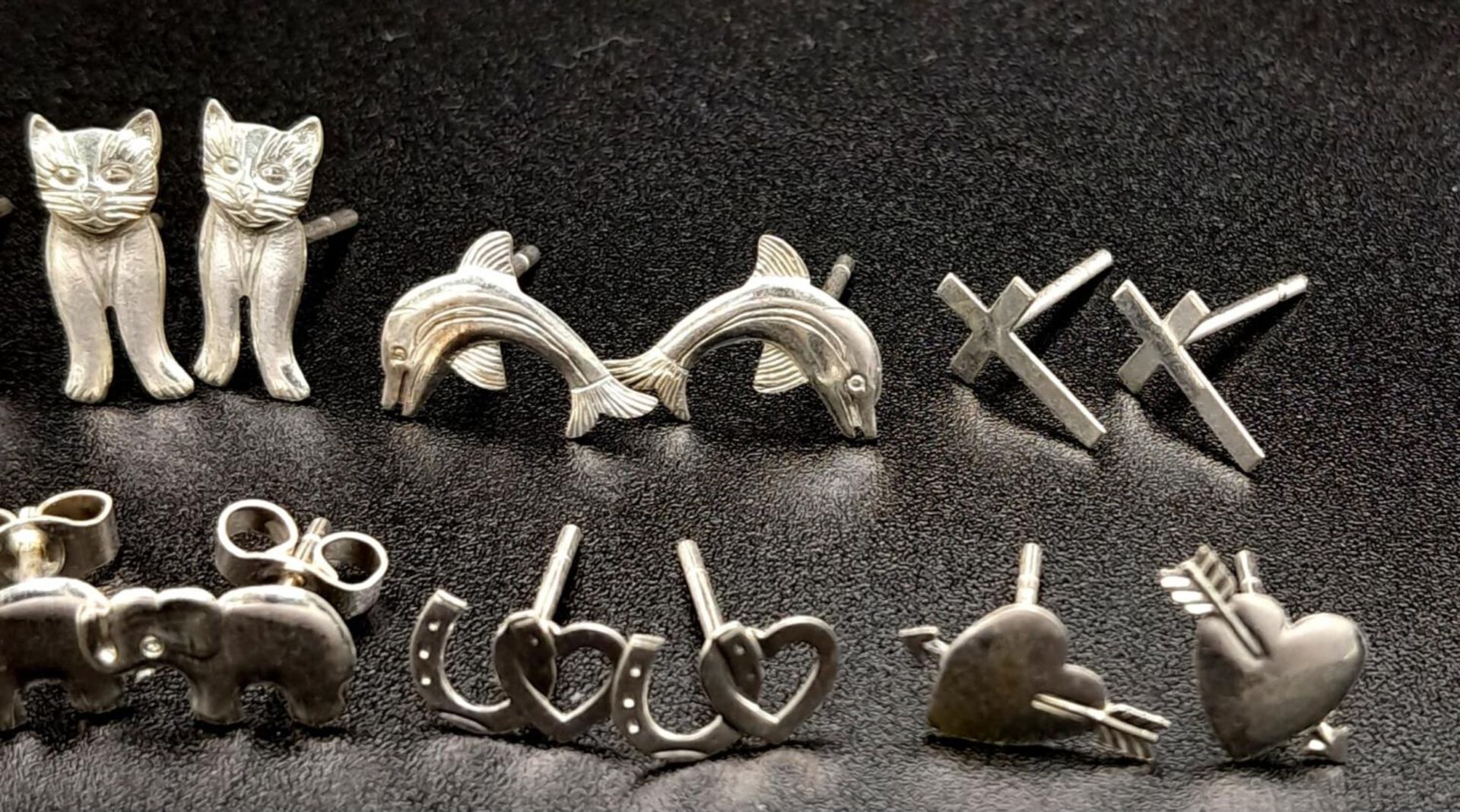 9 PAIRS OF STERLING SILVER STUD EARRINGS CAT, CROSS, TEDDY, LEAF, ELEPHANT, MUSIC NOTE, HEART, - Image 3 of 4