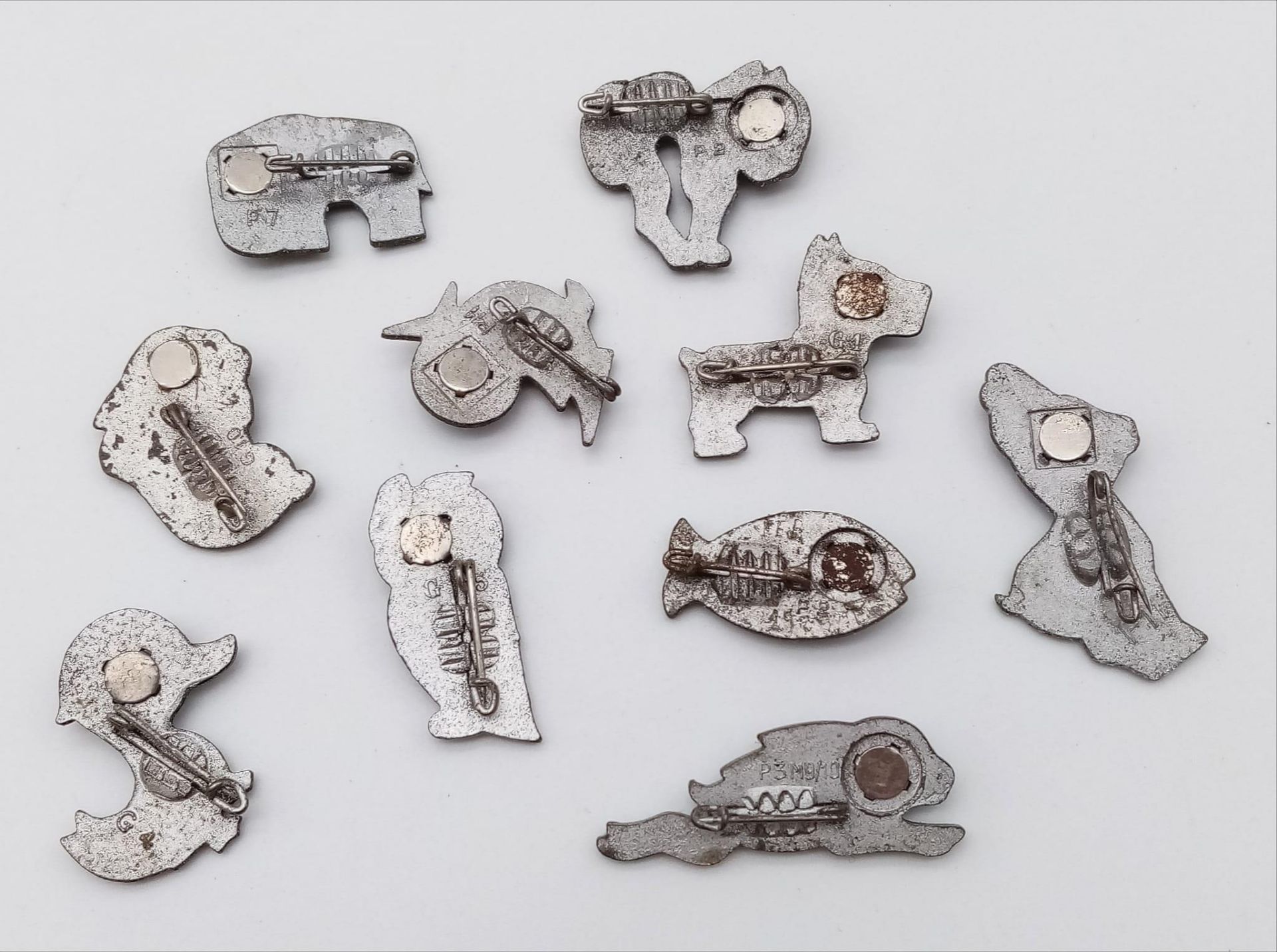 10 x WW2 German animals gau whw Pins. Sold to raise money for the Winter Relief. - Image 2 of 3