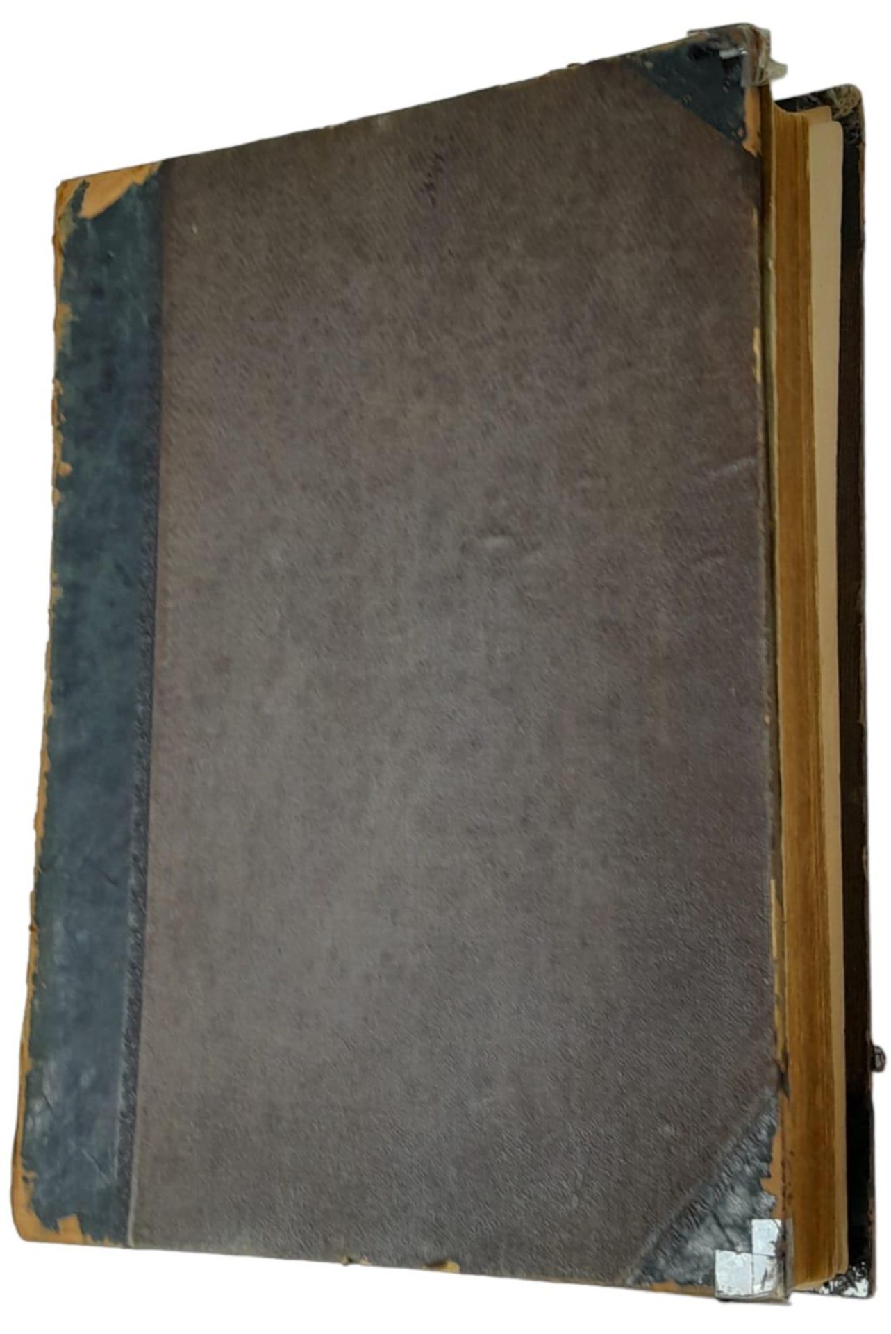 An Antique Pictorial Sunday Book. Cover is loose. 26cm x 36cm - Image 5 of 13
