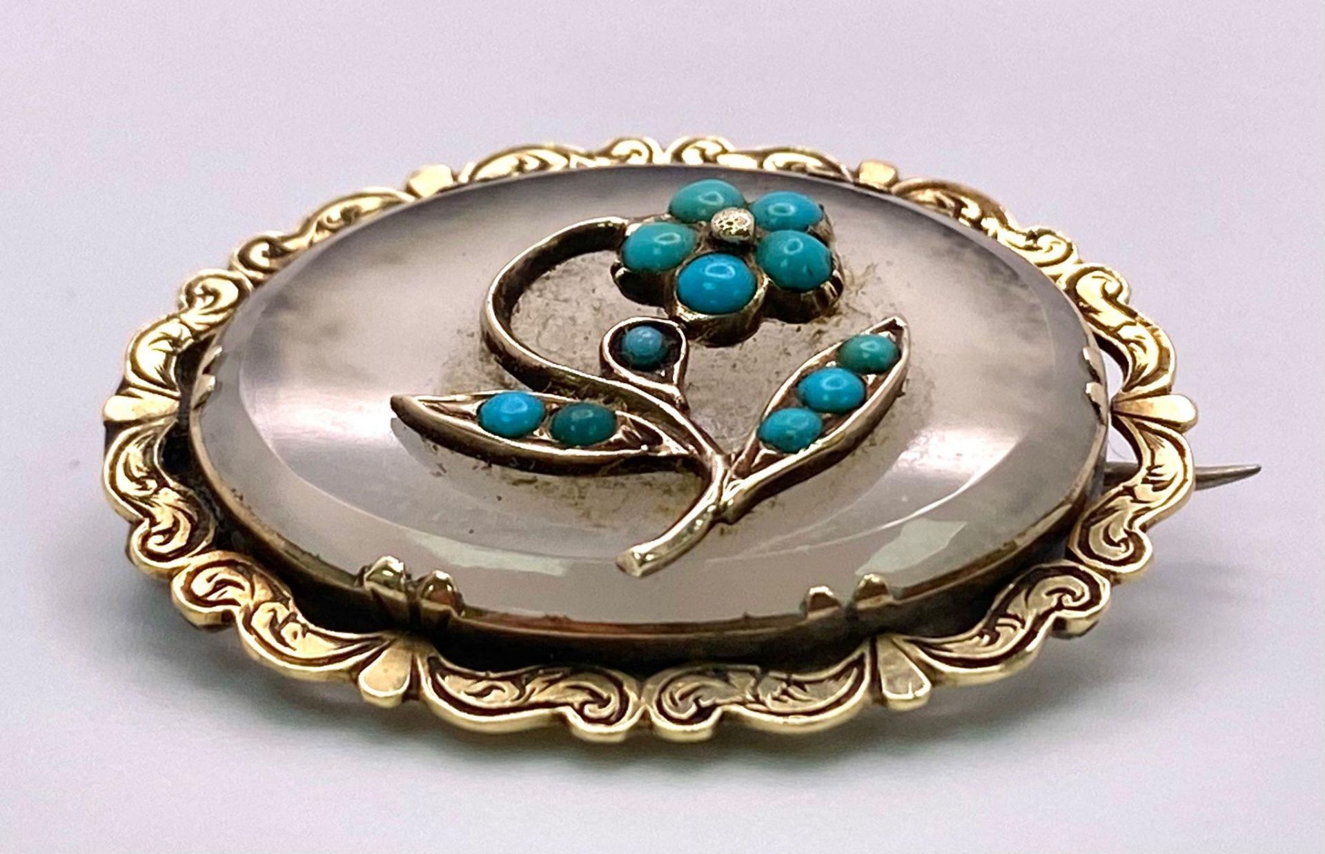 An Antique (Victorian) 15K Gold, Agate and Turquoise Brooch. 3cm. 5.95g total weight. - Image 3 of 4